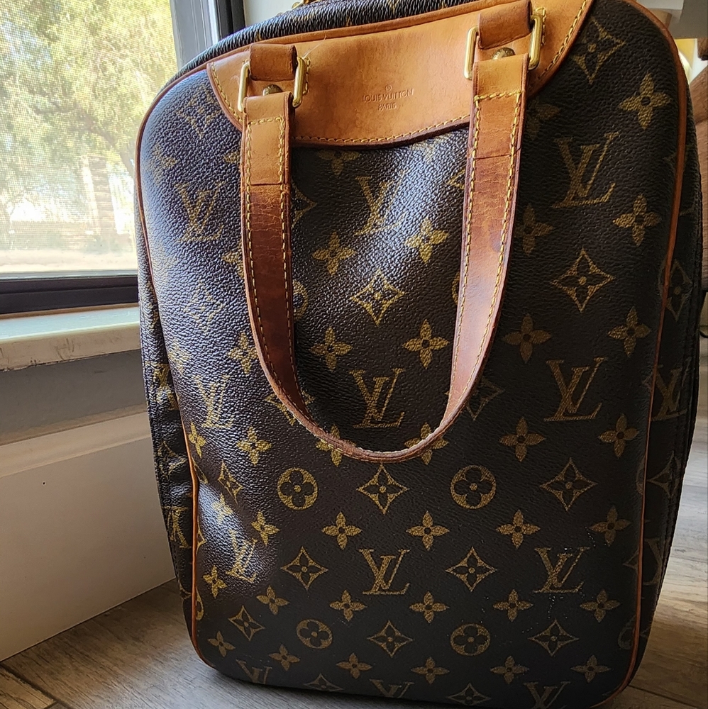 Louis Vuitton Excursion Handbag #travel #overnight  bag - Picture 4 of 16